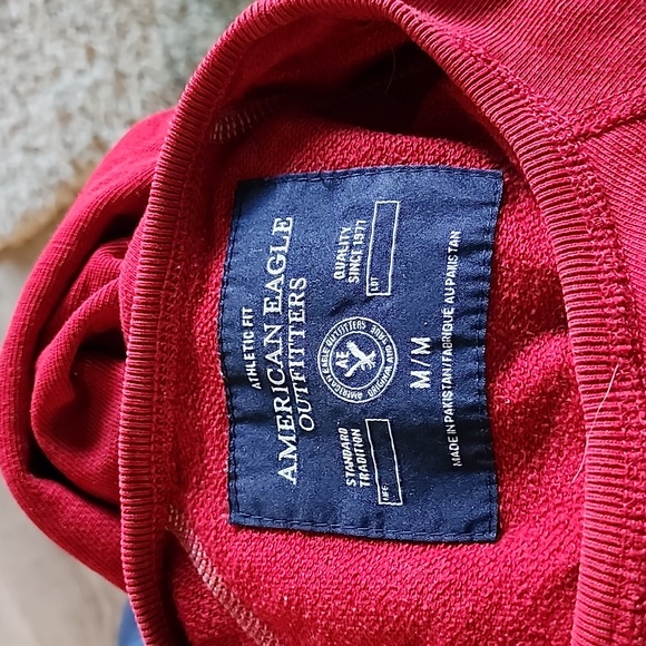 American Eagle sweat shirt - Picture 3 of 3